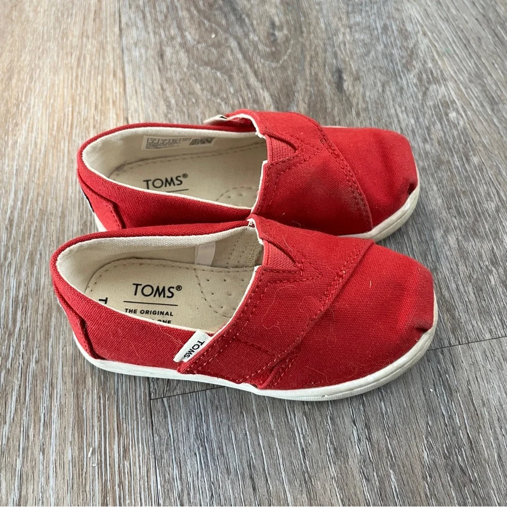Toms Red Moccasins Slip-On Shoes